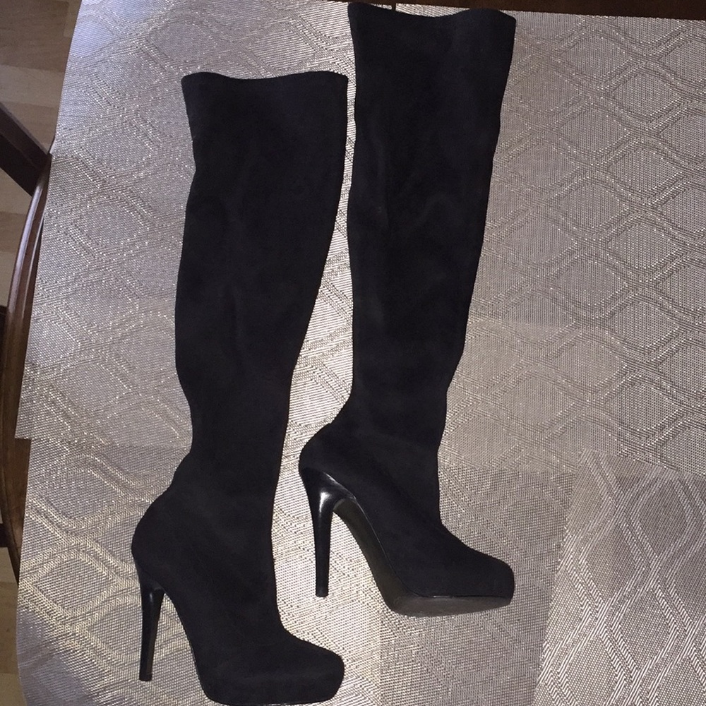 Knee high suede high heels